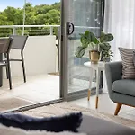 6 29 Noosa Drive Noosa Heads