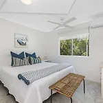 Hampton\'S Style Beach Retreat In Noosa\'S Heart
