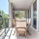 Heart Of Sunshine, Spacious Apt With Pool & Garden