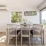 10 Andari, Sunshine Beach ~ Beachside Luxury Home