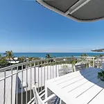 10 Andari, Sunshine Beach ~ Beachside Luxury Home