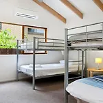 7 Depper Cosy Beach House In Central Sunshine Beach