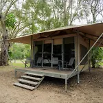 Kangarooms Noosa Everglades