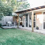 \'Sunshine Beach Bungalow\' - Beautiful Noosa Home
