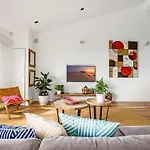 Luxury On The Hill, Noosa Heads