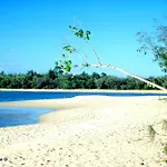 Sunrise Beach Pad With Pool