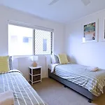 Little Gem In Peregian Beach - Walking Distance To Beach With Pool