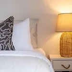 The Sunrise Apartment On Orealla