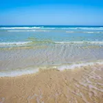 17 Castaways Cove David Low Way Castaways Beach