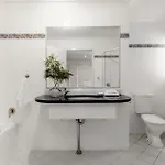 Breathtaking River Views On Noosa Parade