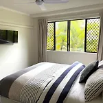 Nautical Stylish Ground Level 1 Bedroom Unit