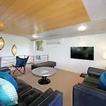 Coastal Pet Retreat With A View