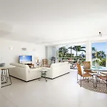 Courtyard Charm, Ocean Views, Little Cove