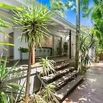 Tranquil & Tropical, Sunshine Beach