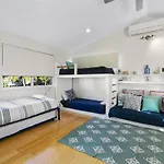 Stunning River House - 51 Hilton Esplanade