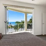 Relax In Stylish Comfort, Sunshine Beach