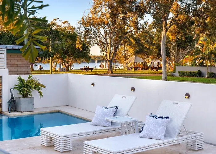 Exquisite Riverside Living, Noosaville