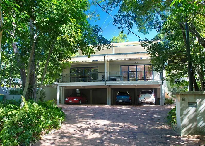 Kookaburra Lodge 4 Little Cove Road 8