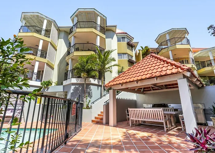Delightful Apartment Close To The Beach, Sunshine Beach
