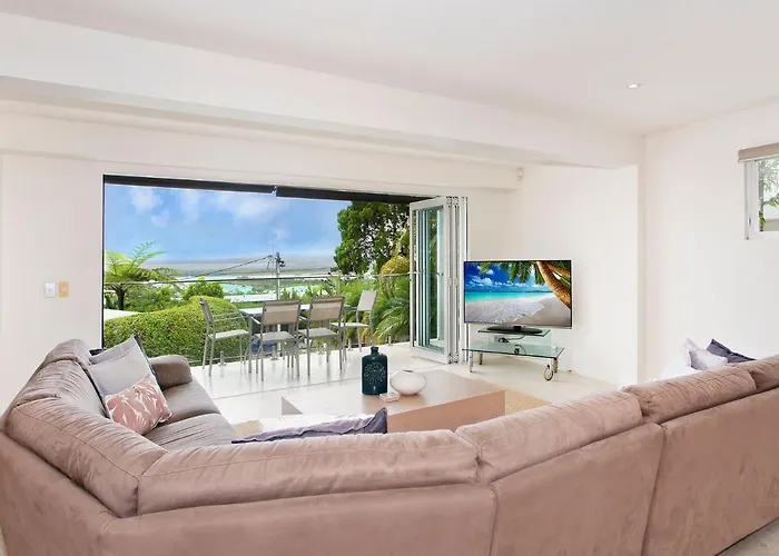 Vue Apartment 1 Edgar Bennett Avenue 28
