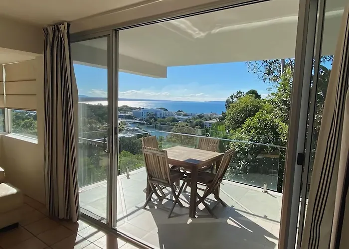 Kalimna 2 Picture Point Crescent 35