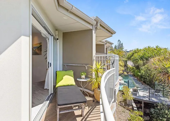 Andari Apartment 2, Sunshine Beach, Beachfront Street And Just Steps To Surf-Club