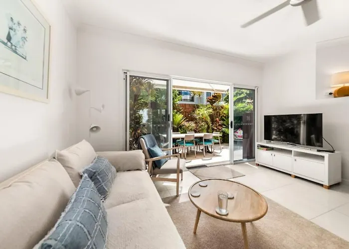 James 4 18 Relax Close To Noosa River