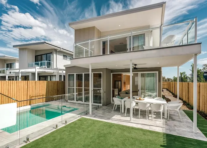 Essence Peregian Beach Resort - Saltbush 5 Bedroom Luxury Home With Private Pool