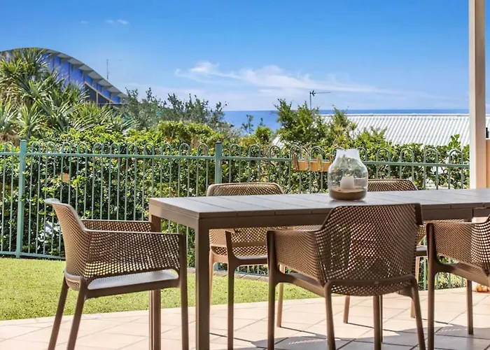 Tingira - Idyllic Entertainer On The Beach
