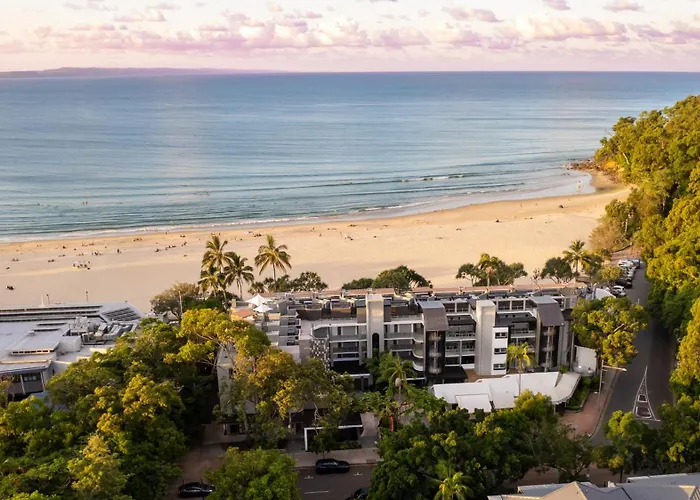 Netanya Noosa Beachfront Resort