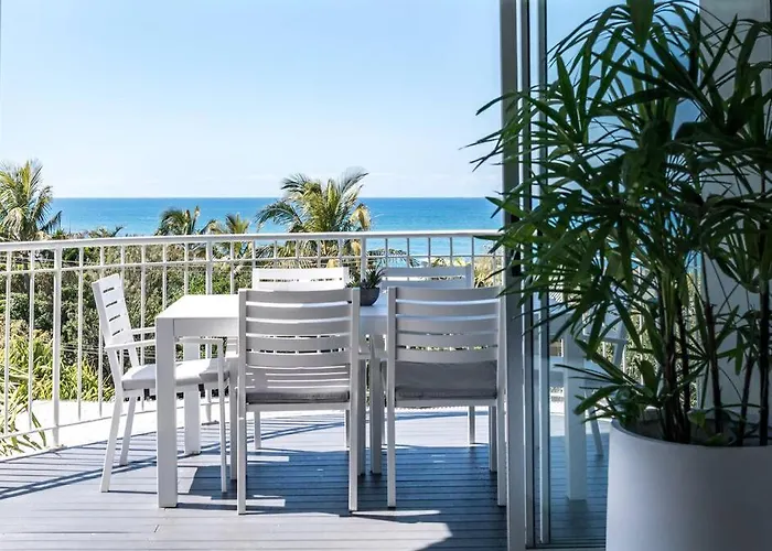 10 Andari, Sunshine Beach ~ Beachside Luxury Home