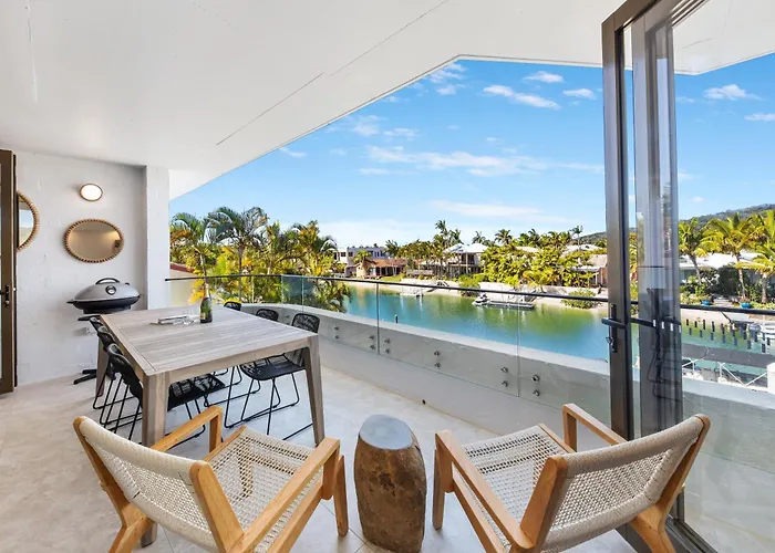 Modern Aqua Haven With Pool Pisces 5