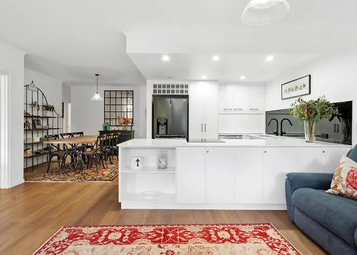 Stylish River Escape, Noosaville
