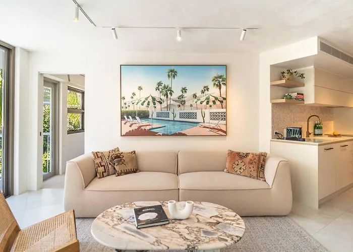 Little Cove Luxe Naousa 10