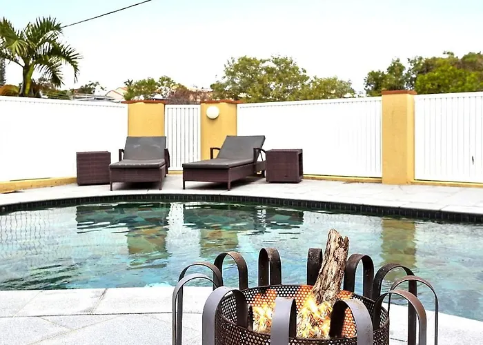 Sunrise Beach Pad With Pool