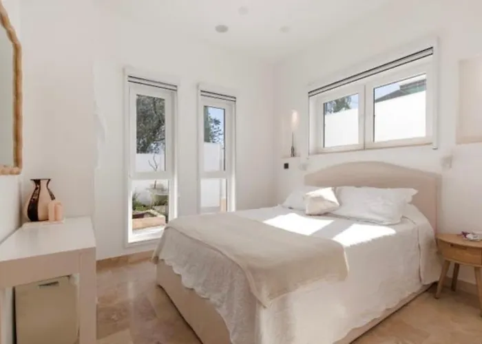 Sunny Coast Guesthouse