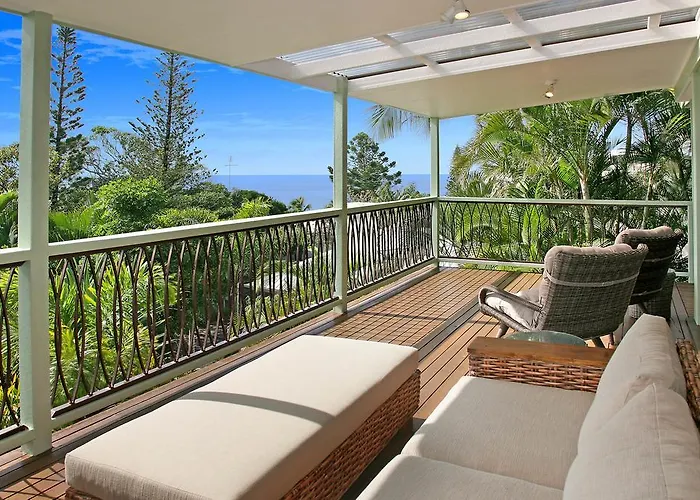 Coastal Pet Retreat With A View