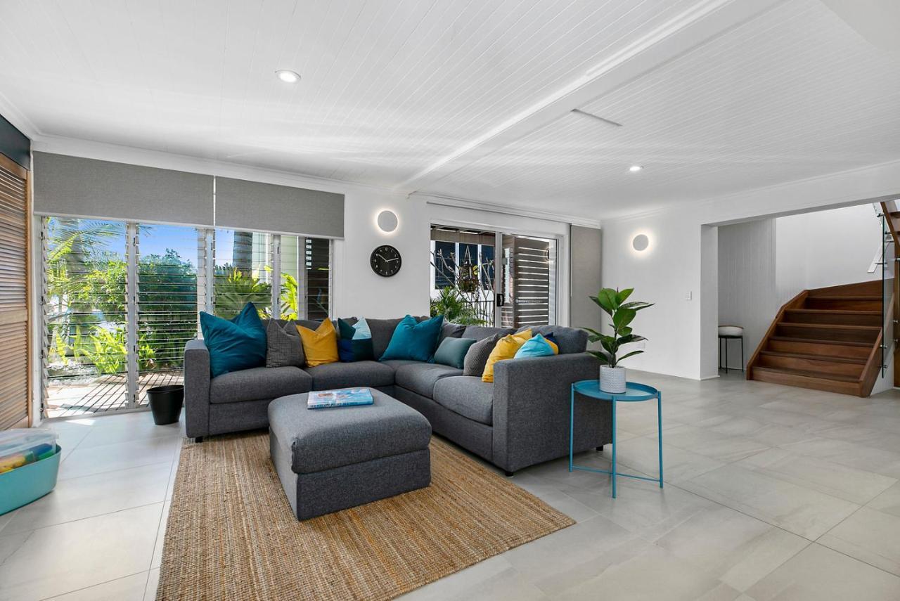 Apartment Seascape Sunshine Beach