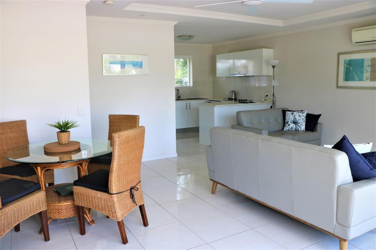 Noosa River Palms