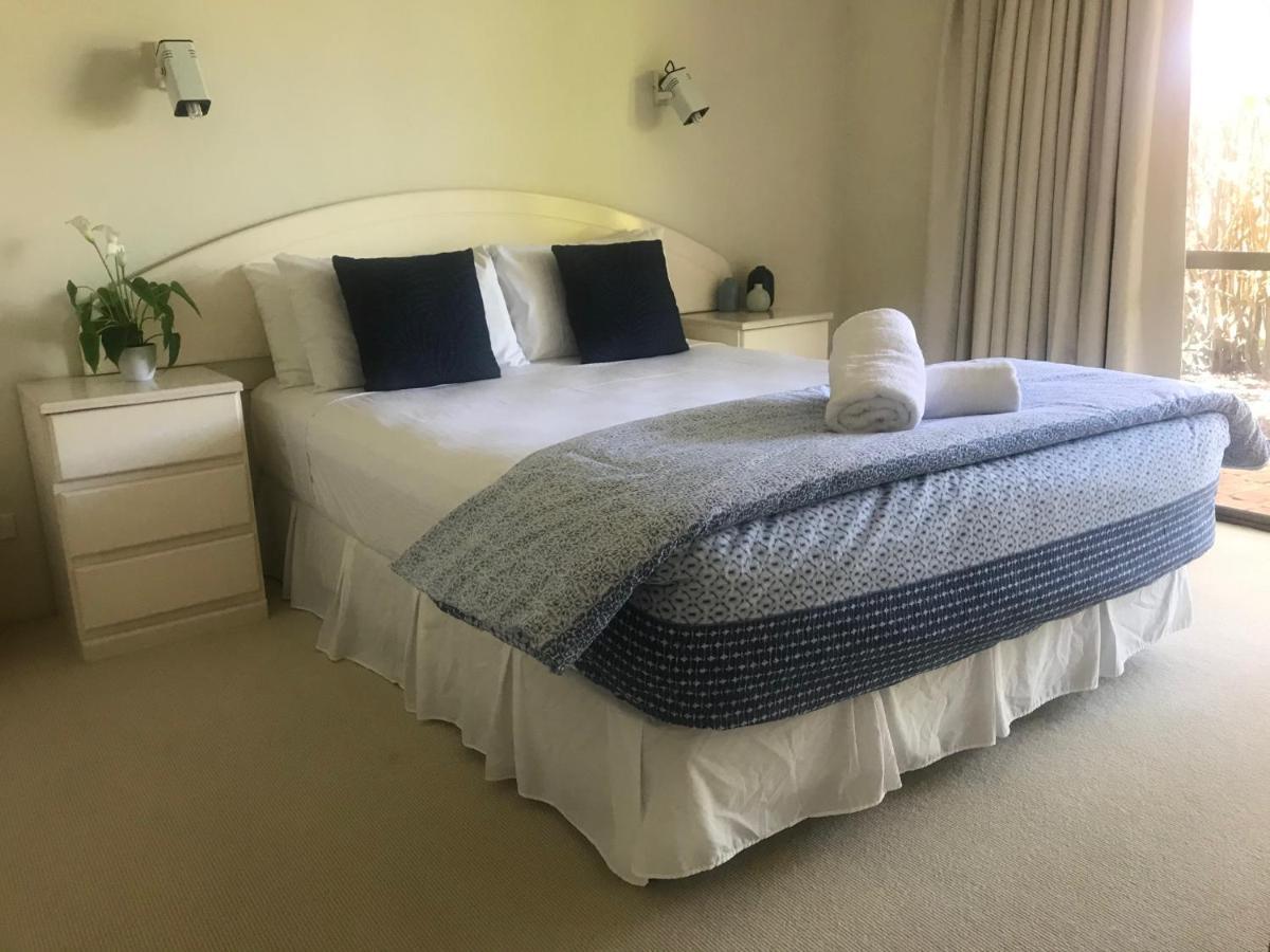 Peregian Court 4*