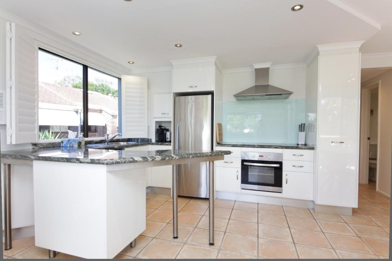 Apartment River Access 2 Bathroom With Kayak And Bikes Noosa Heads