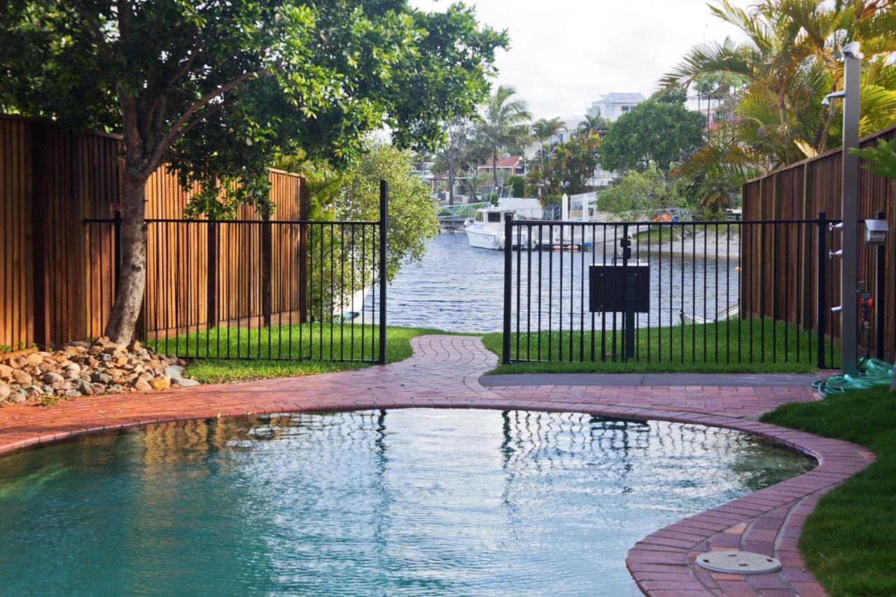 River Access 2 Bathroom With Kayak And Bikes Noosa Heads