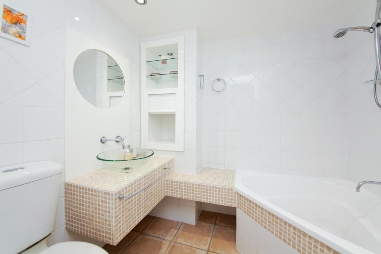 River Access 2 Bathroom With Kayak And Bikes Apartment *