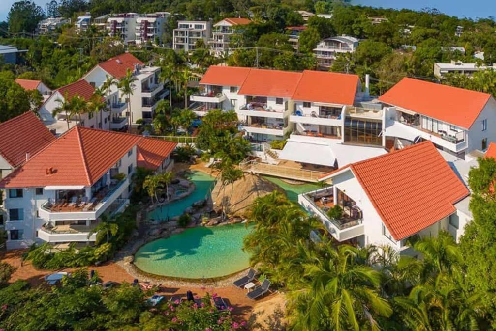 Haven On Hill - Sunset Views, Pools, Apartment Noosa Heads
