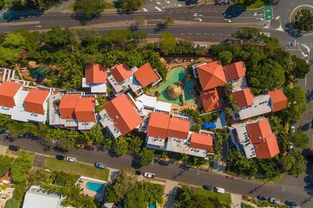 Haven On Hill - Sunset Views, Pools, Noosa Heads