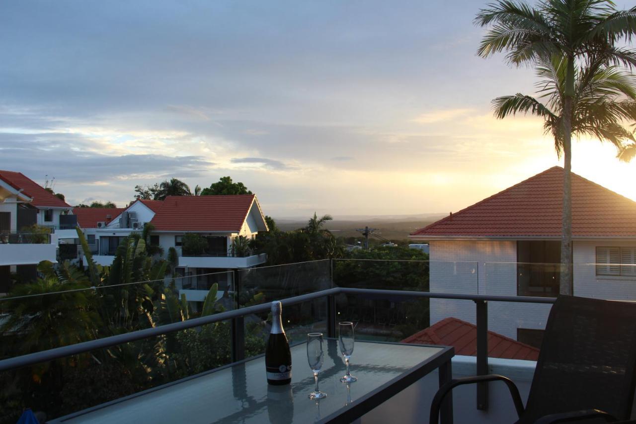 Apartment Haven On Hill - Sunset Views, Pools,