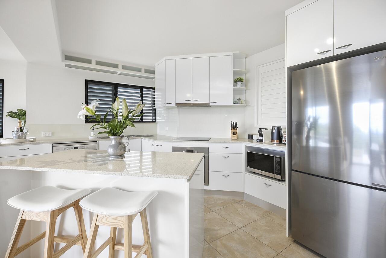 Crystal Shores Sunshine * Sunshine Beach