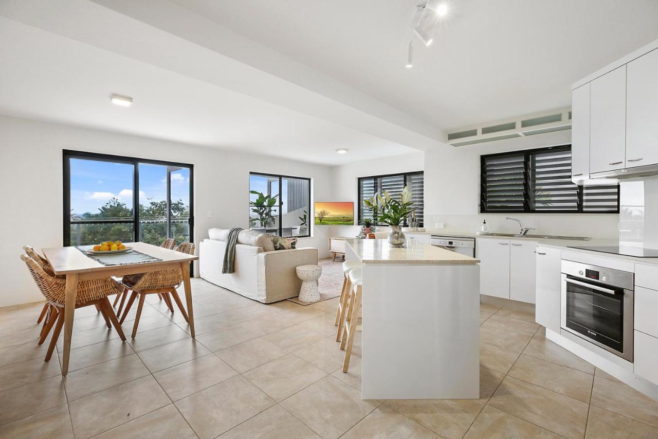 Crystal Shores Sunshine Apartment Sunshine Beach