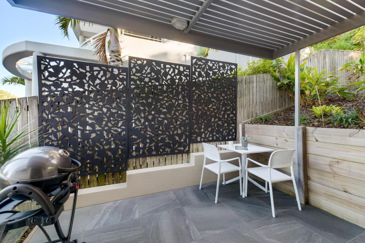 Apartment Crystal Shores Sunshine