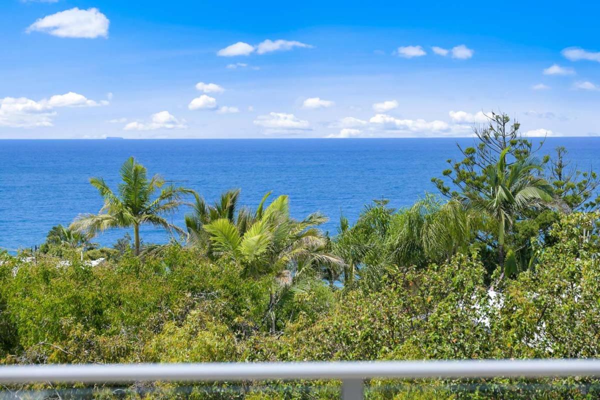 Apartment Crystal Shores Sunshine